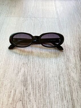 quay australia felt cute black retro oval round narrow y2k modern sunglasses NEW